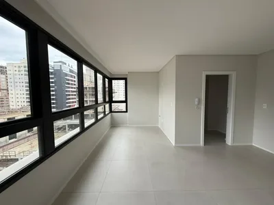 Apartamento 3 quartos Meia Praia - Itapema