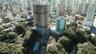 Apartamento 4 quartos Meia Praia - Itapema