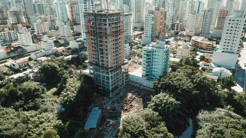 Apartamento 4 quartos Meia Praia - Itapema